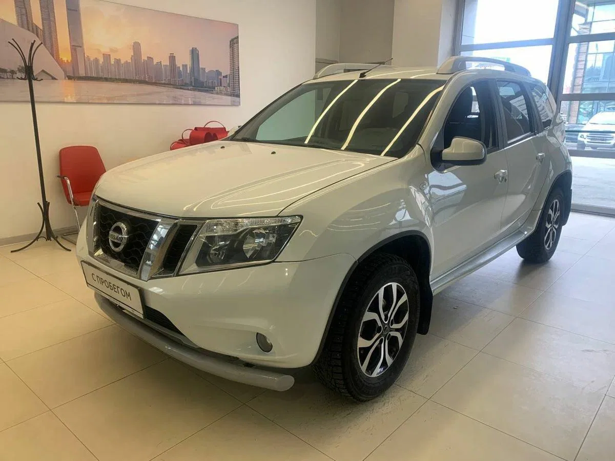 Nissan Terrano III (D10)