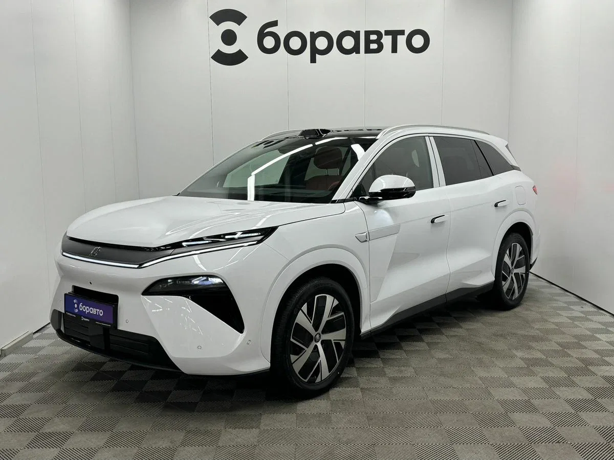 BYD Tang L