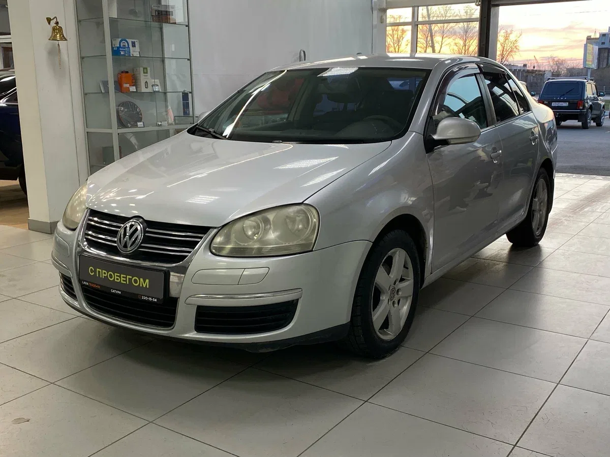 Volkswagen Jetta V