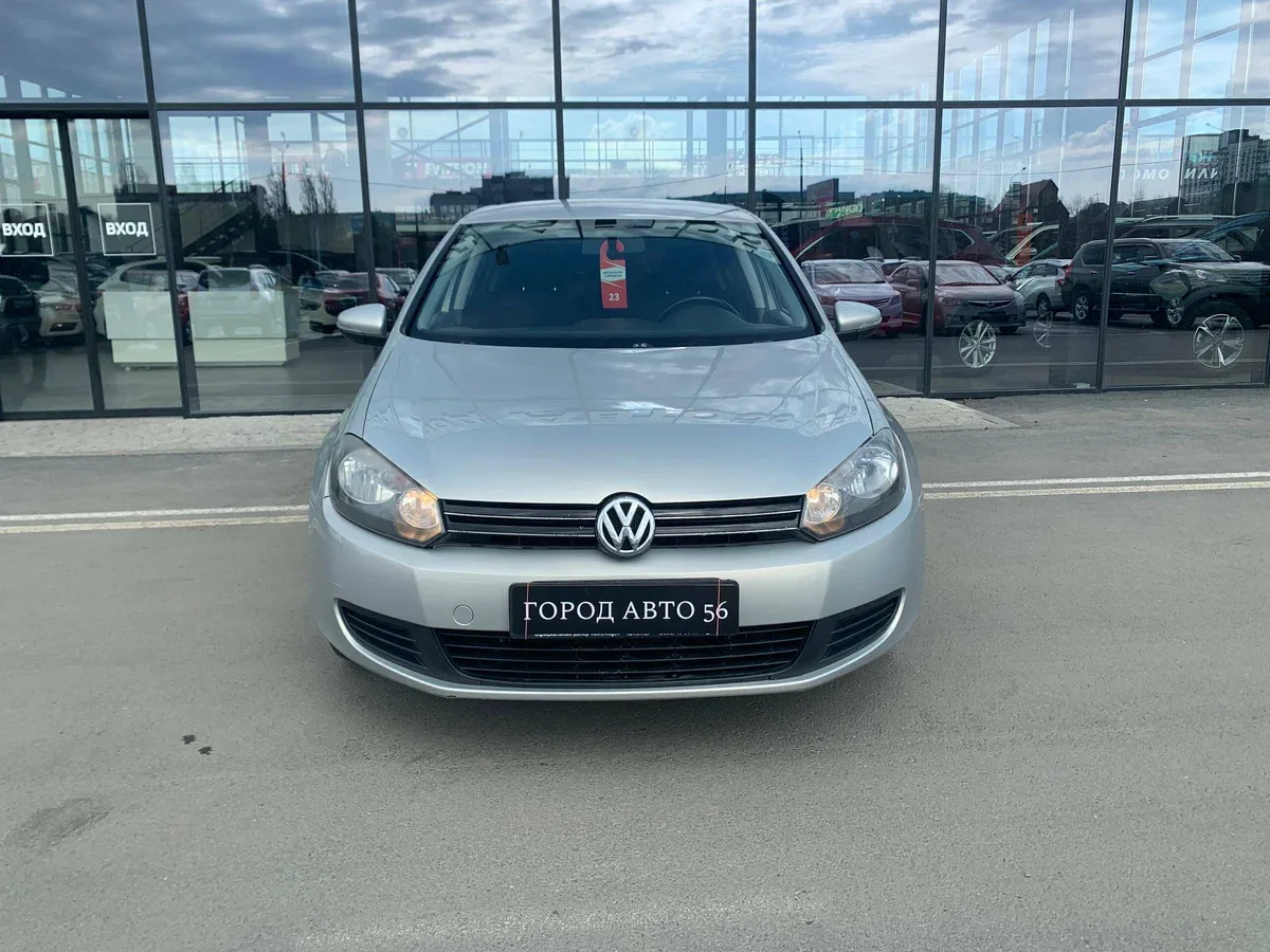 Volkswagen Golf VI