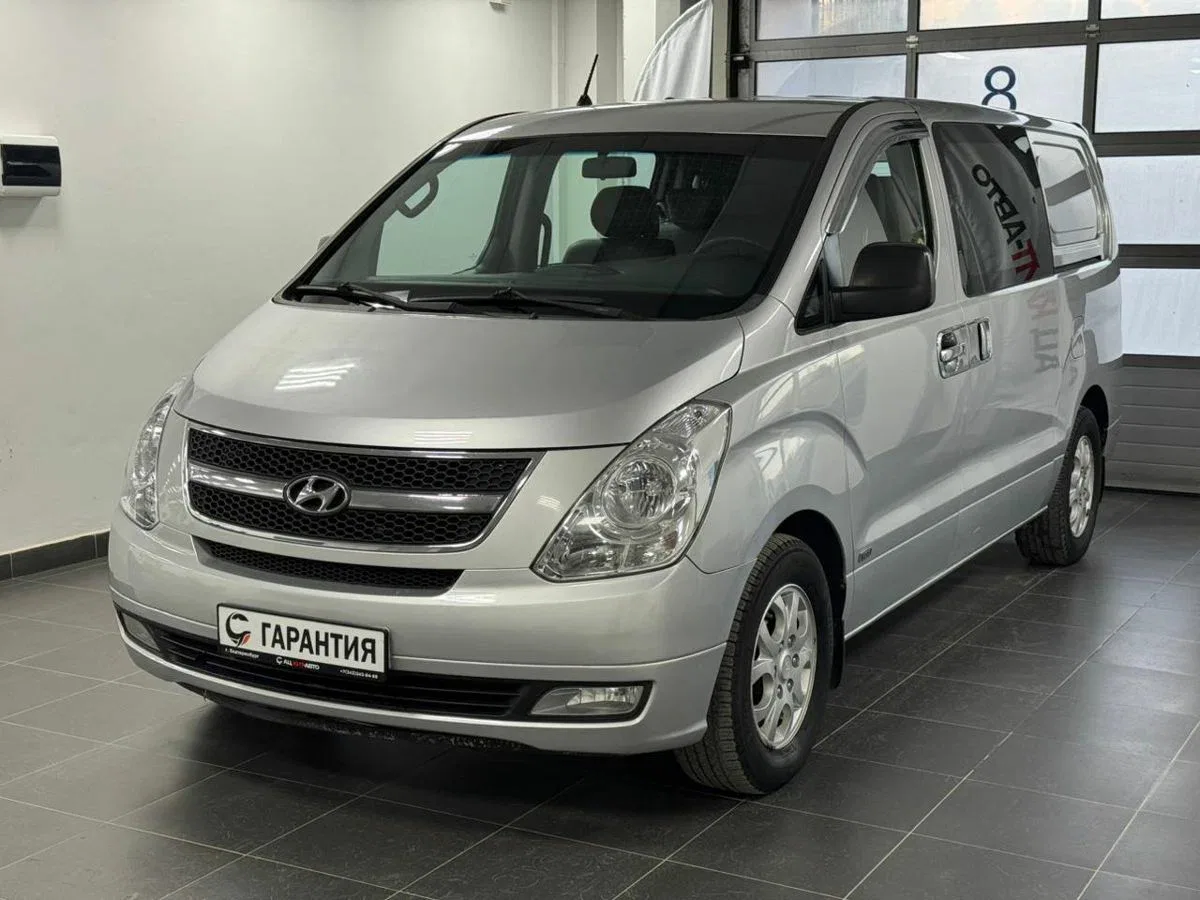 Hyundai Grand Starex I