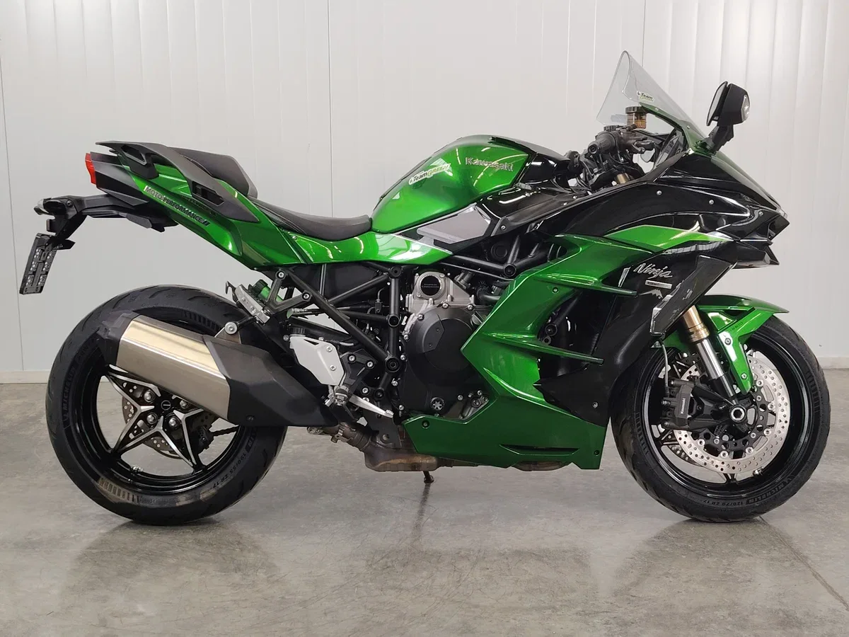 Kawasaki Ninja H2 SX