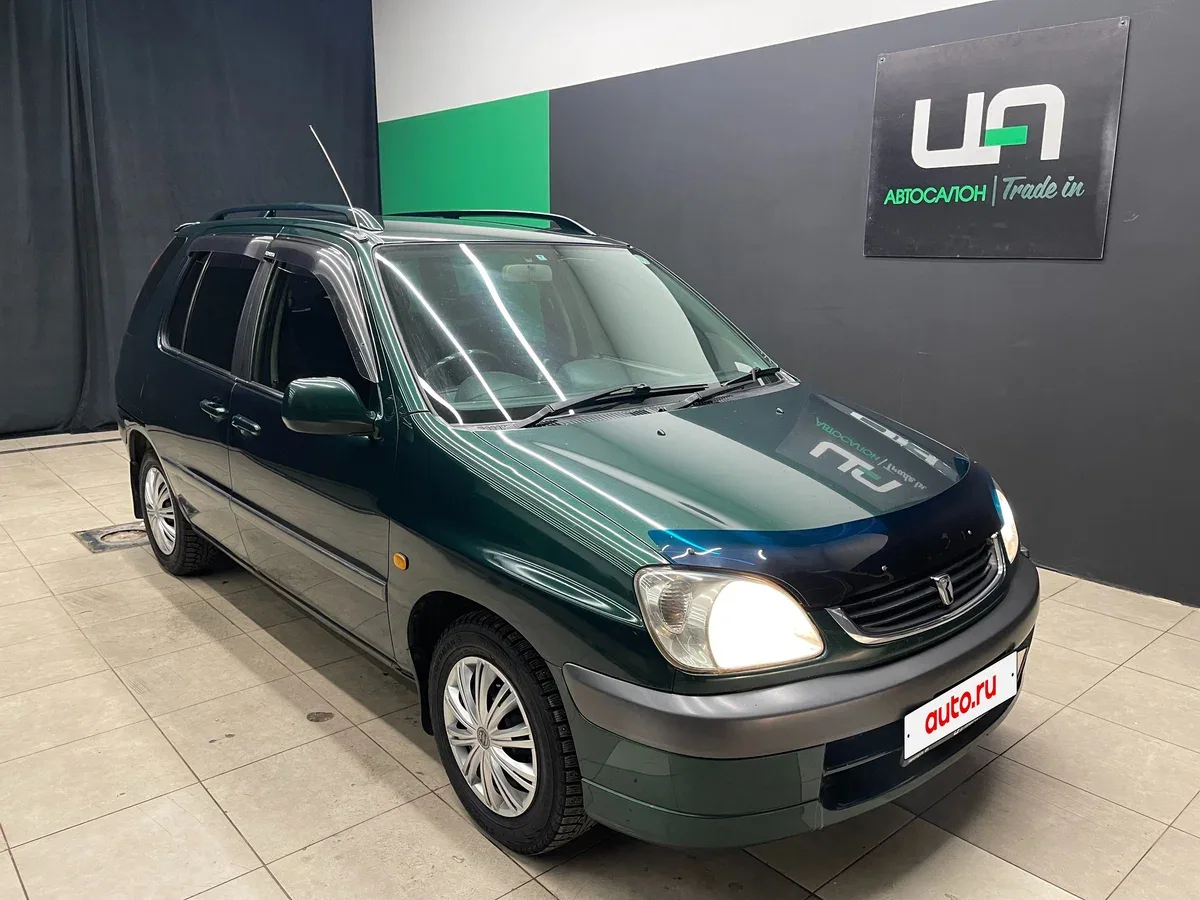 Toyota Raum I
