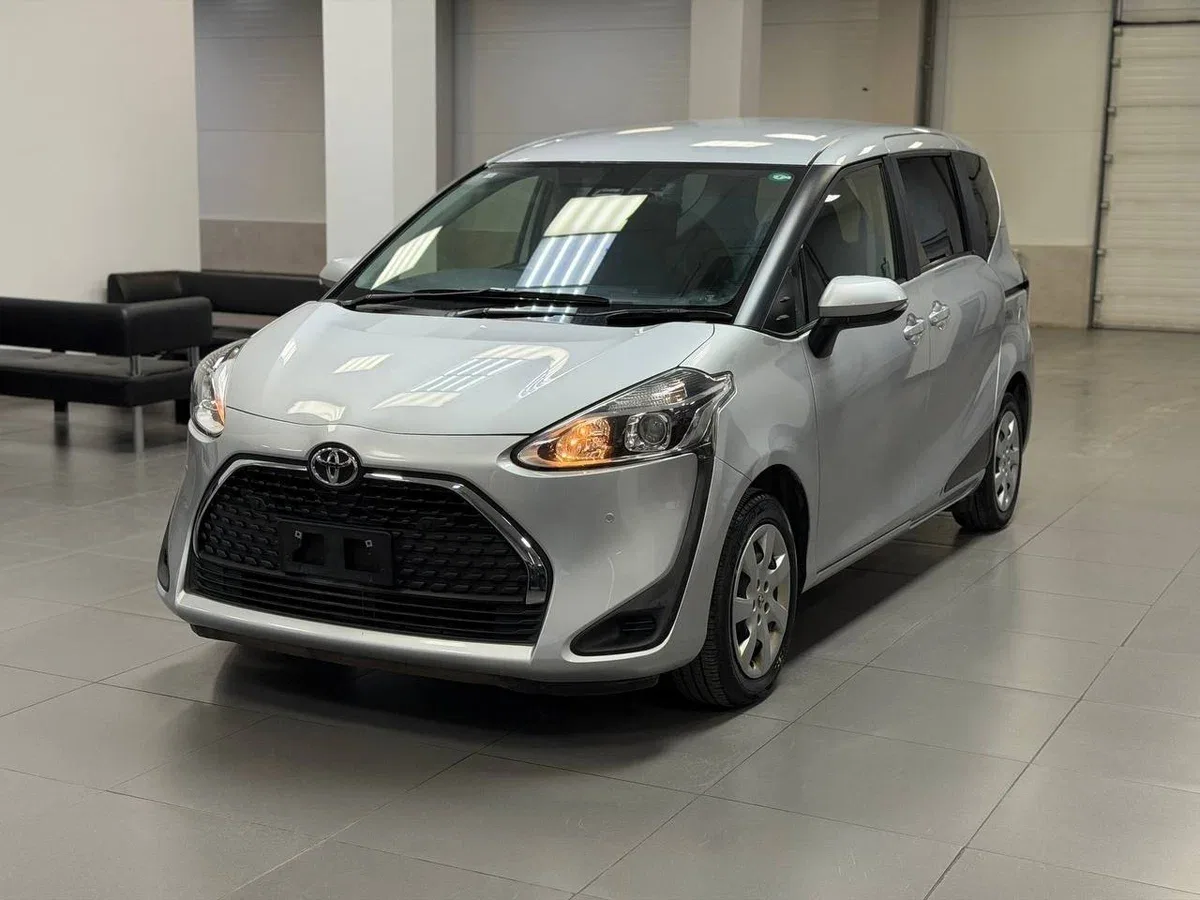 Toyota Sienta II Рестайлинг
