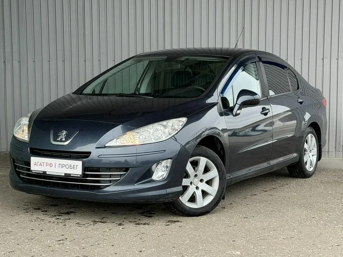 Peugeot 408 I