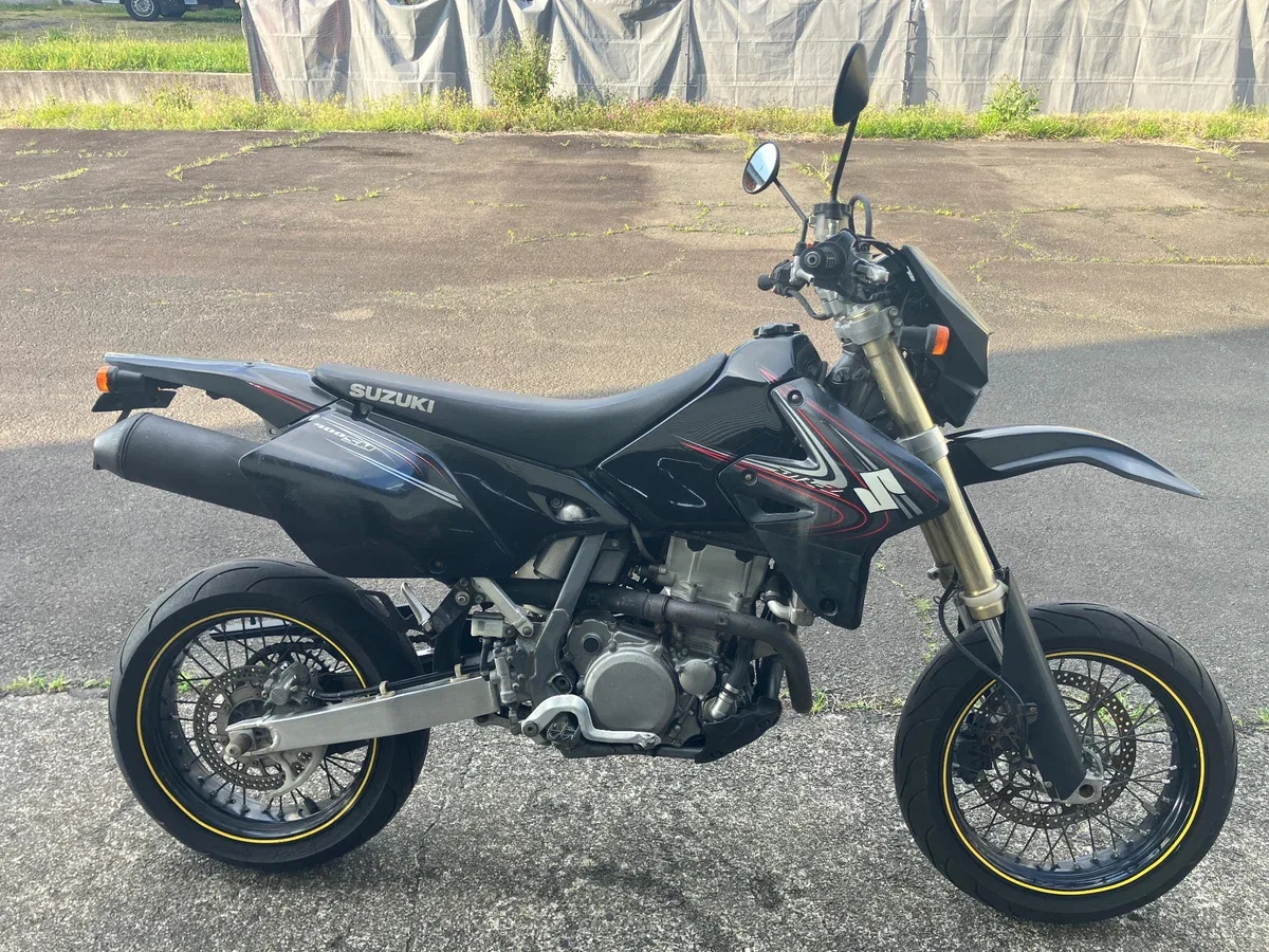 Suzuki DR-Z 400 SM