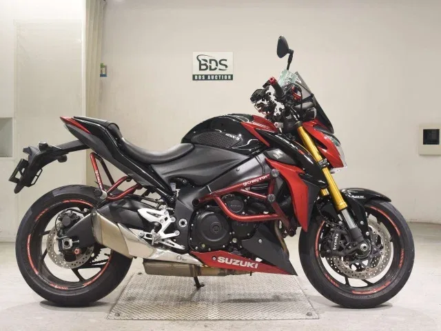 Suzuki GSX-S1000