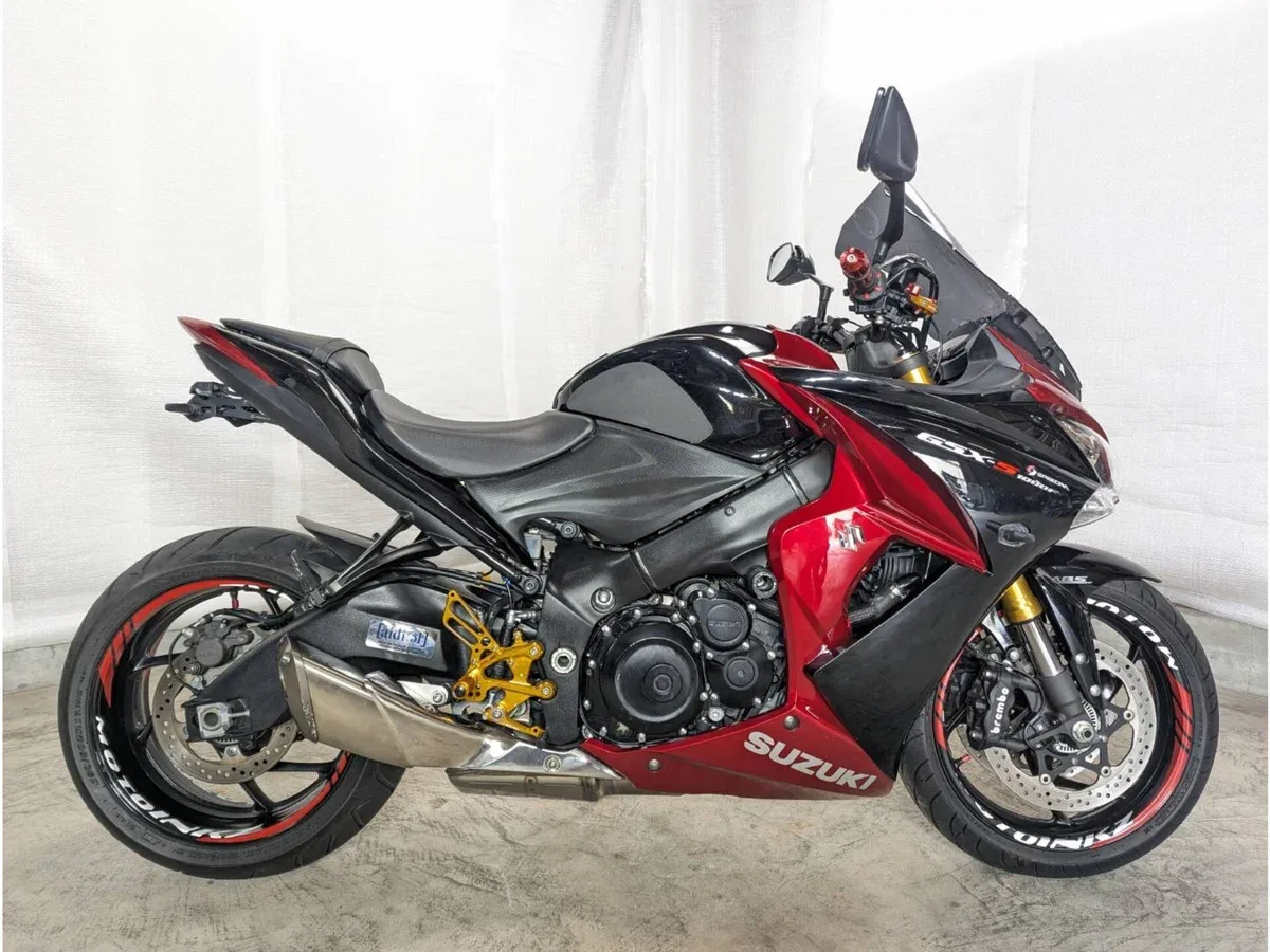 Suzuki GSX-S 1000 F