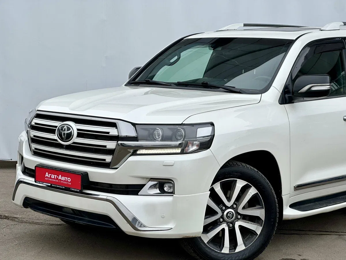 Toyota Land Cruiser 200 Series Рестайлинг 2