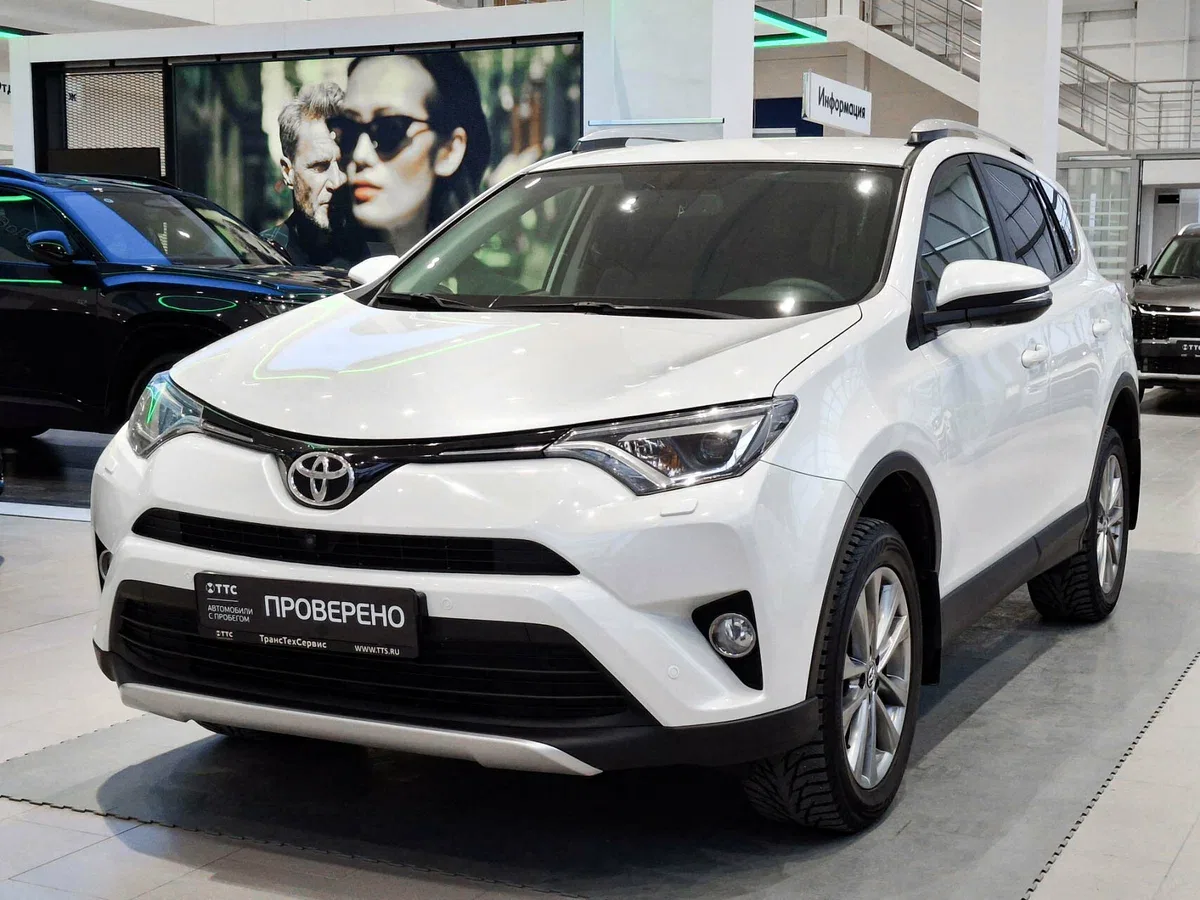 Toyota RAV4 IV (XA40) Рестайлинг