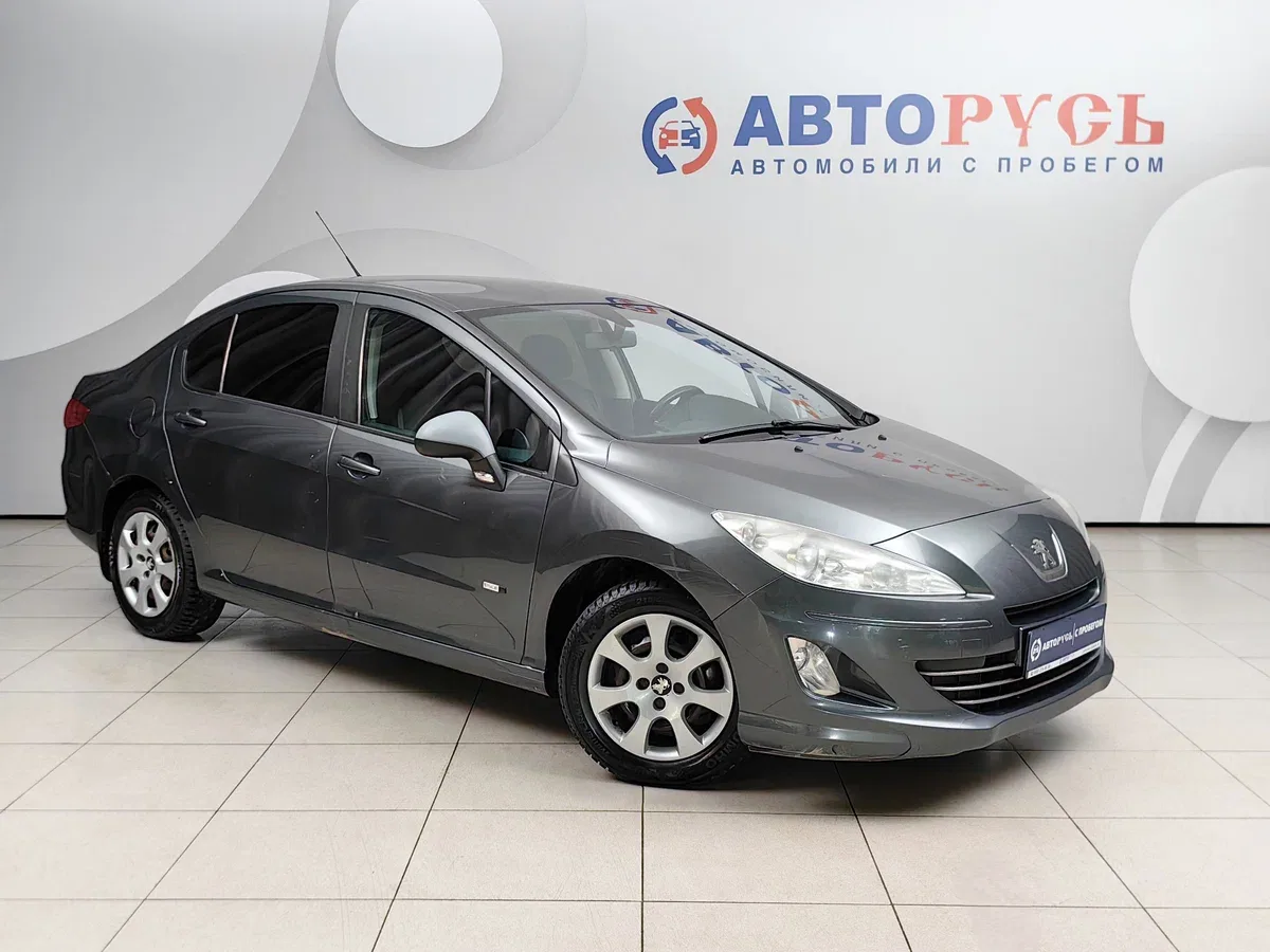 Peugeot 408 I