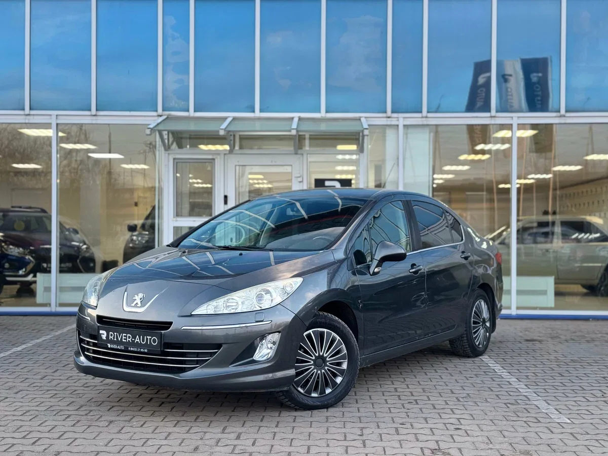 Peugeot 408 I