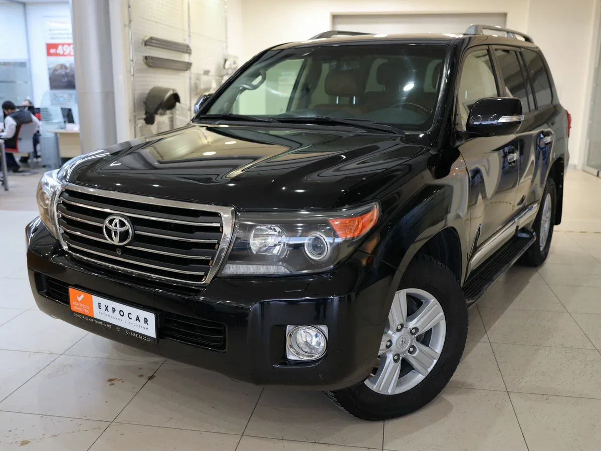 Toyota Land Cruiser 200 Series Рестайлинг 1
