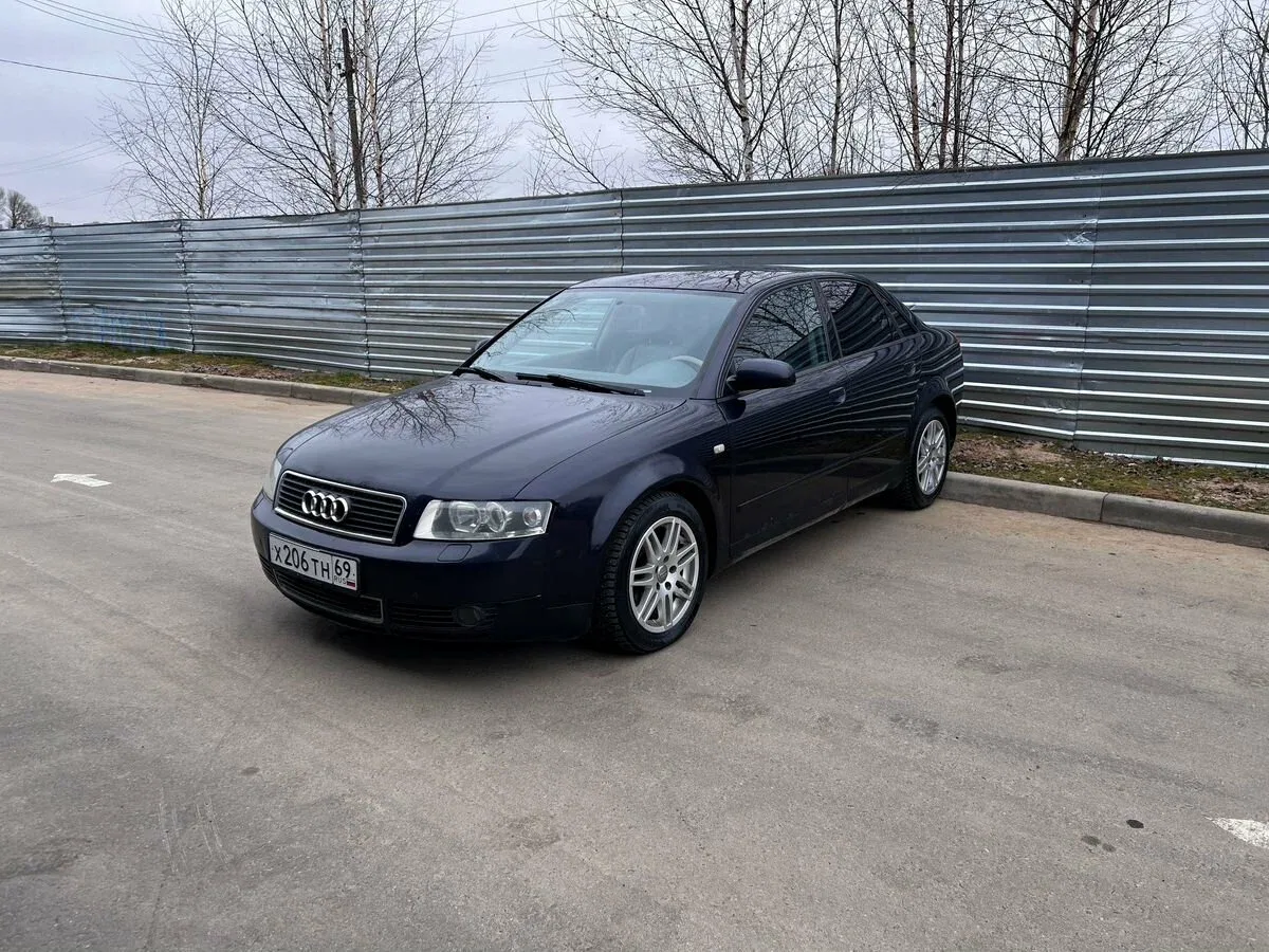 Audi A4 II (B6)