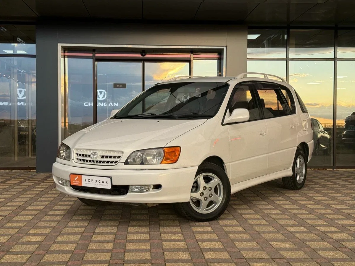Toyota Ipsum I (M10)