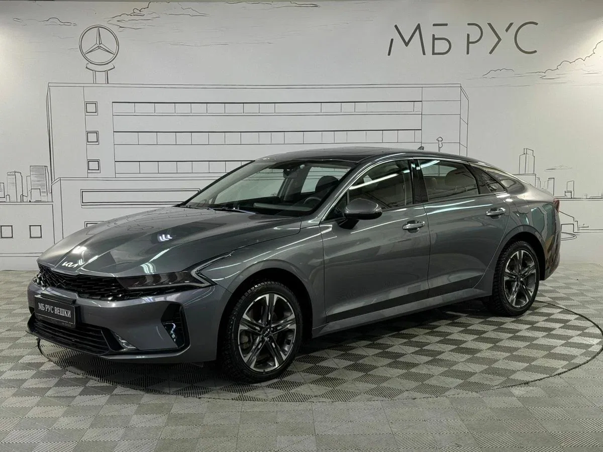 Kia K5 III