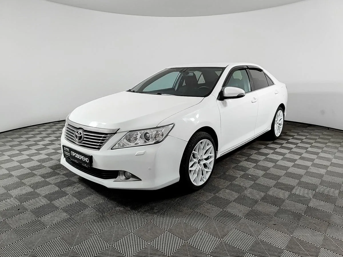 Toyota Camry VII (XV50)