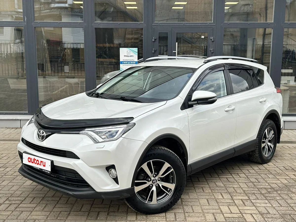 Toyota RAV4 IV (XA40) Рестайлинг