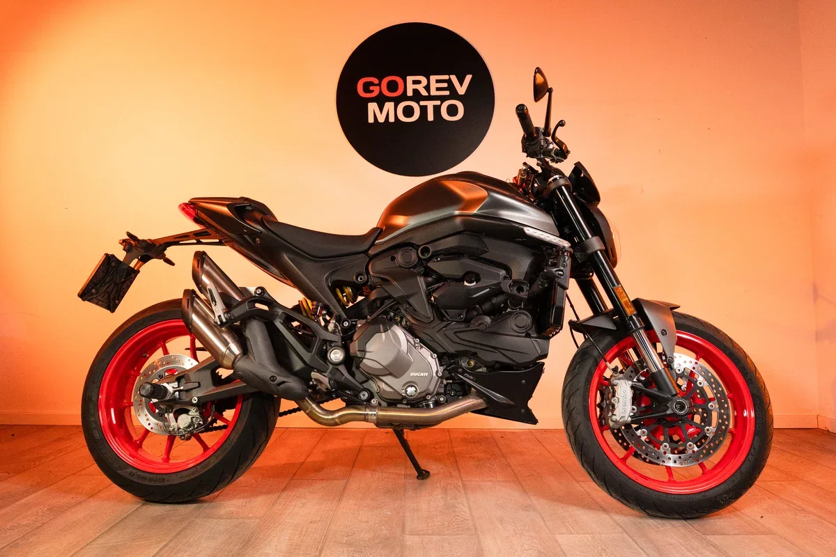 Ducati Monster 937