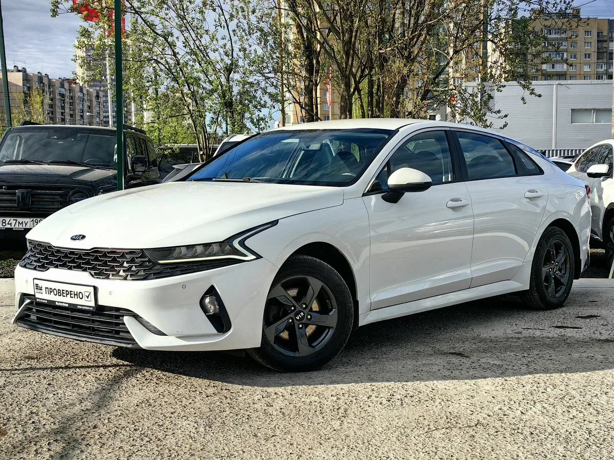 Kia K5 III