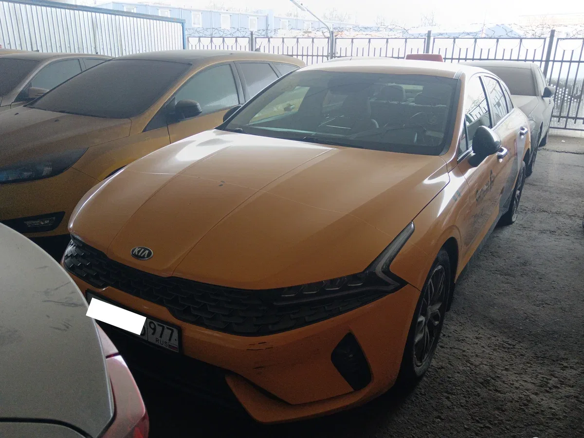 Kia K5 III