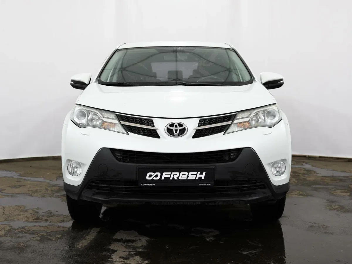 Toyota RAV4 IV (XA40)