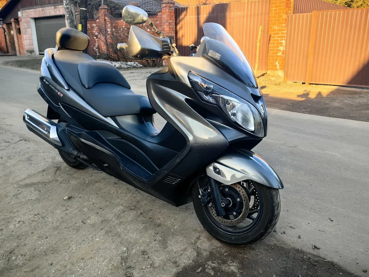 Suzuki Burgman 400