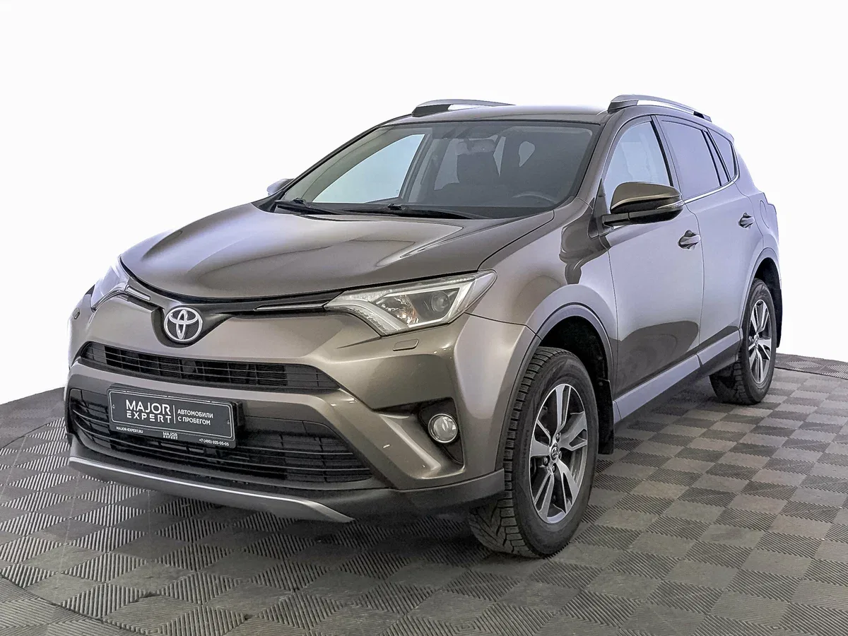 Toyota RAV4 IV (XA40) Рестайлинг