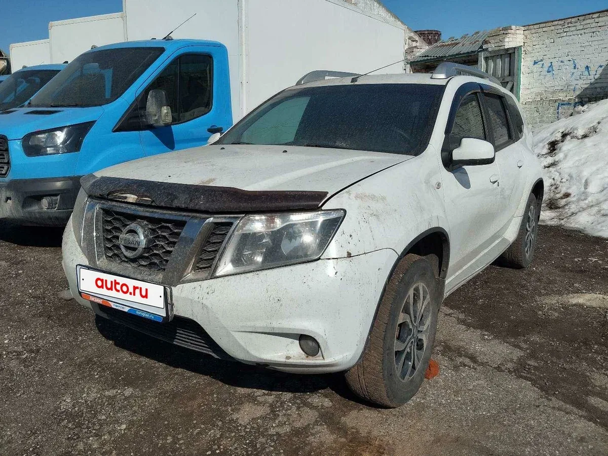 Nissan Terrano III (D10)