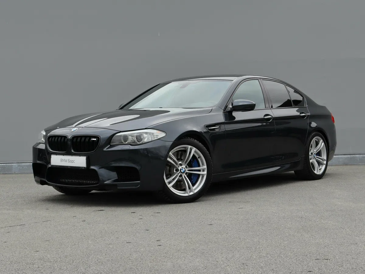 BMW M5 V (F10)