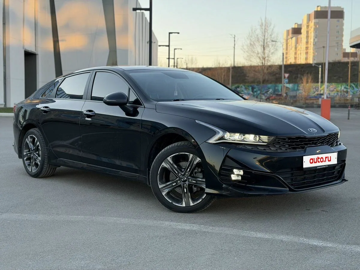 Kia K5 III