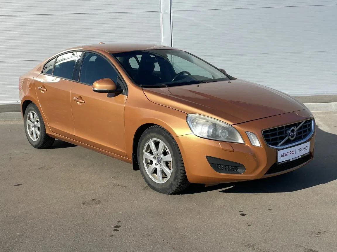 Volvo S60 II
