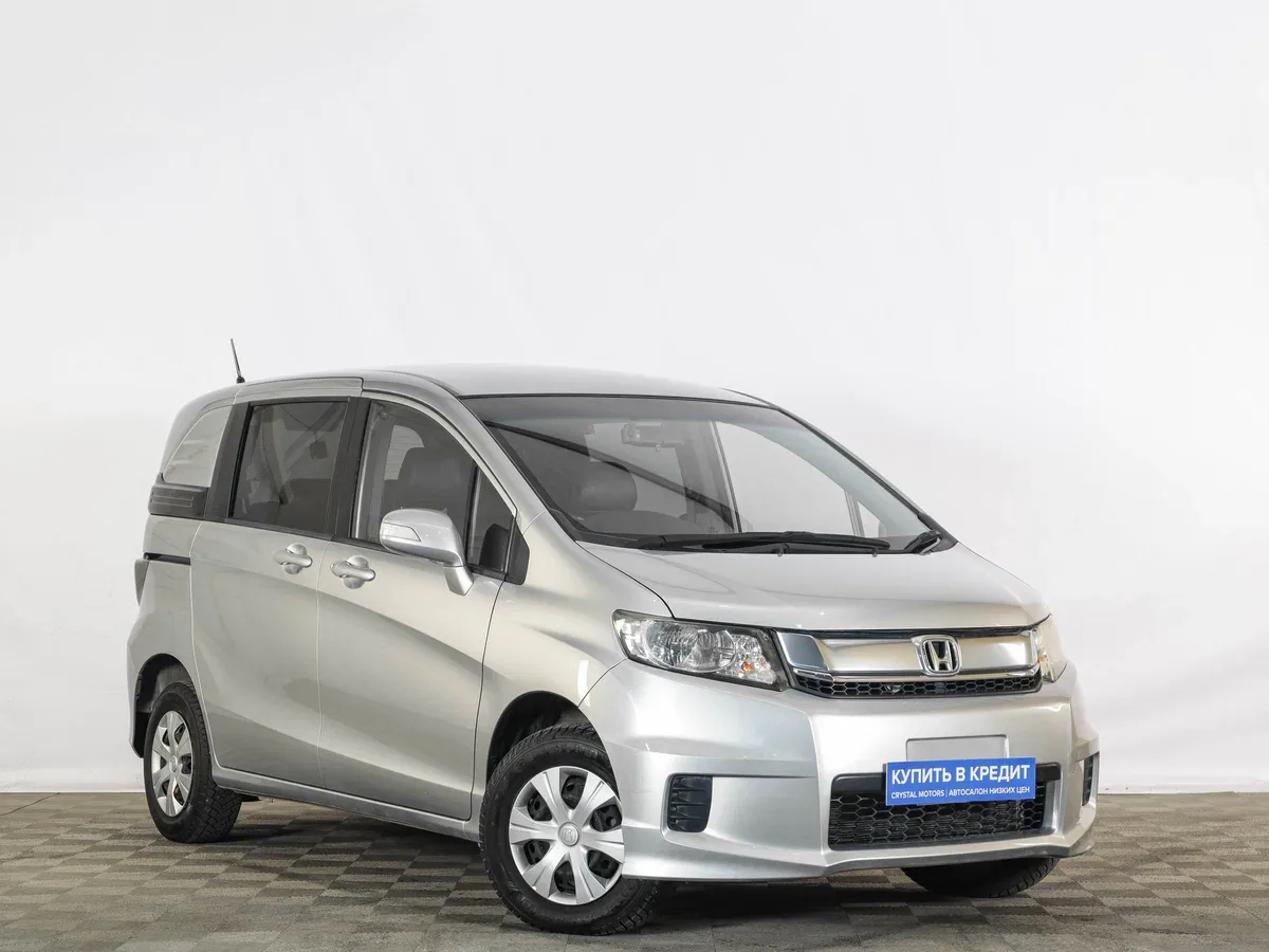 Honda Freed I Рестайлинг