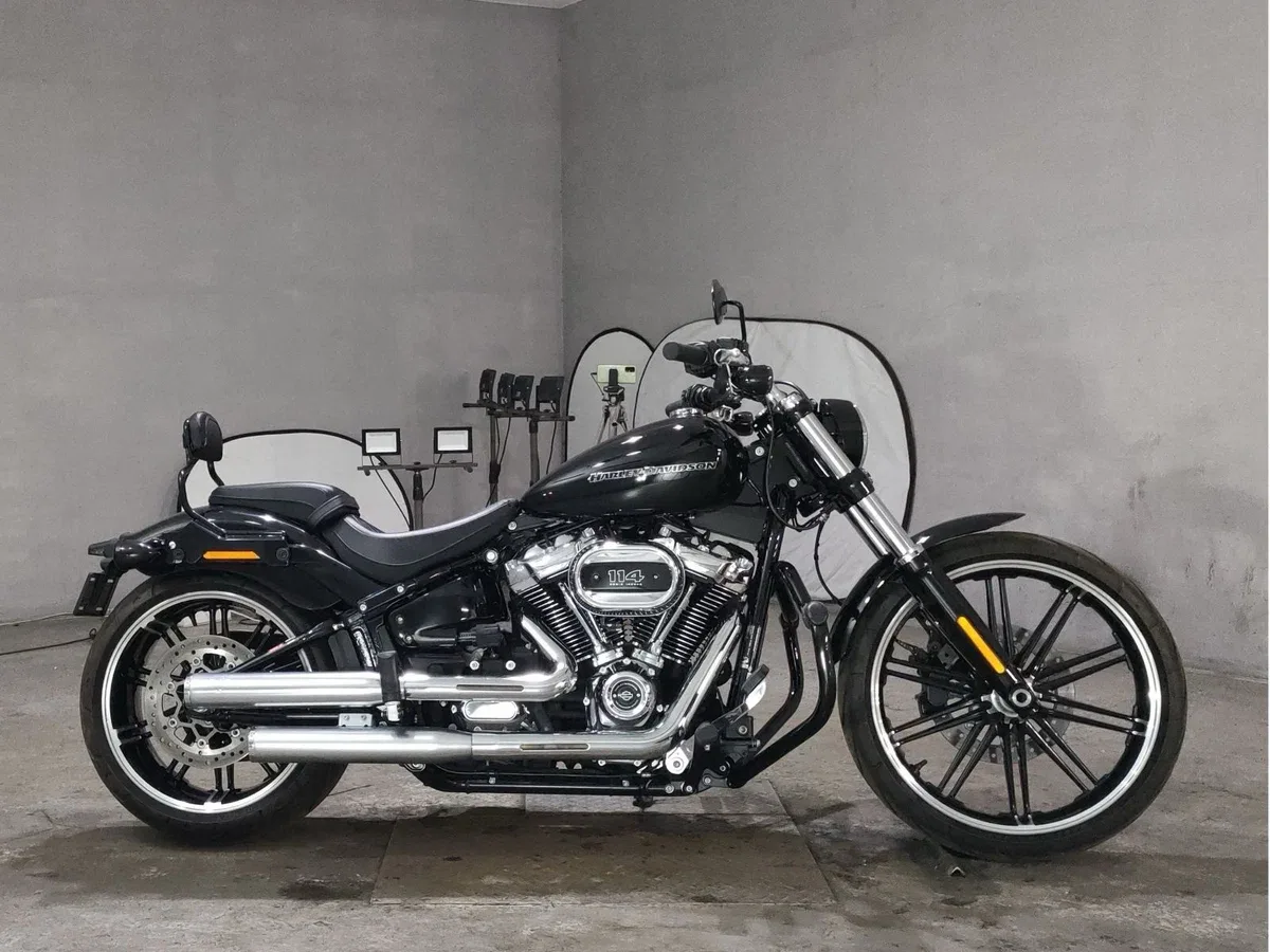 Harley-Davidson Breakout