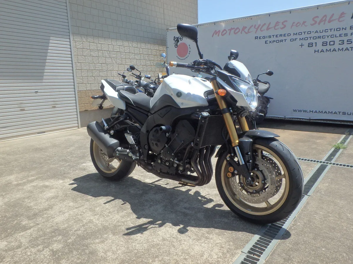 Yamaha FZ8
