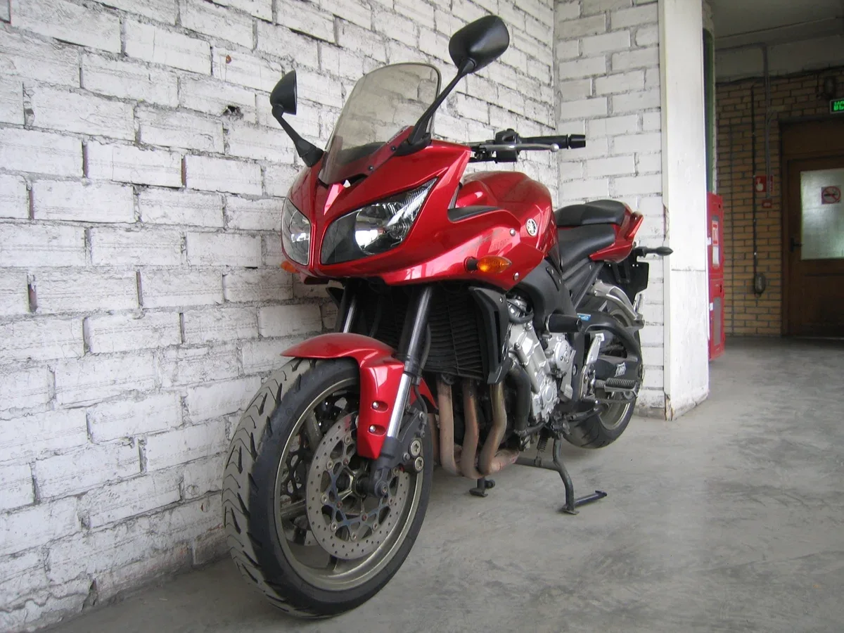 Yamaha FZ1