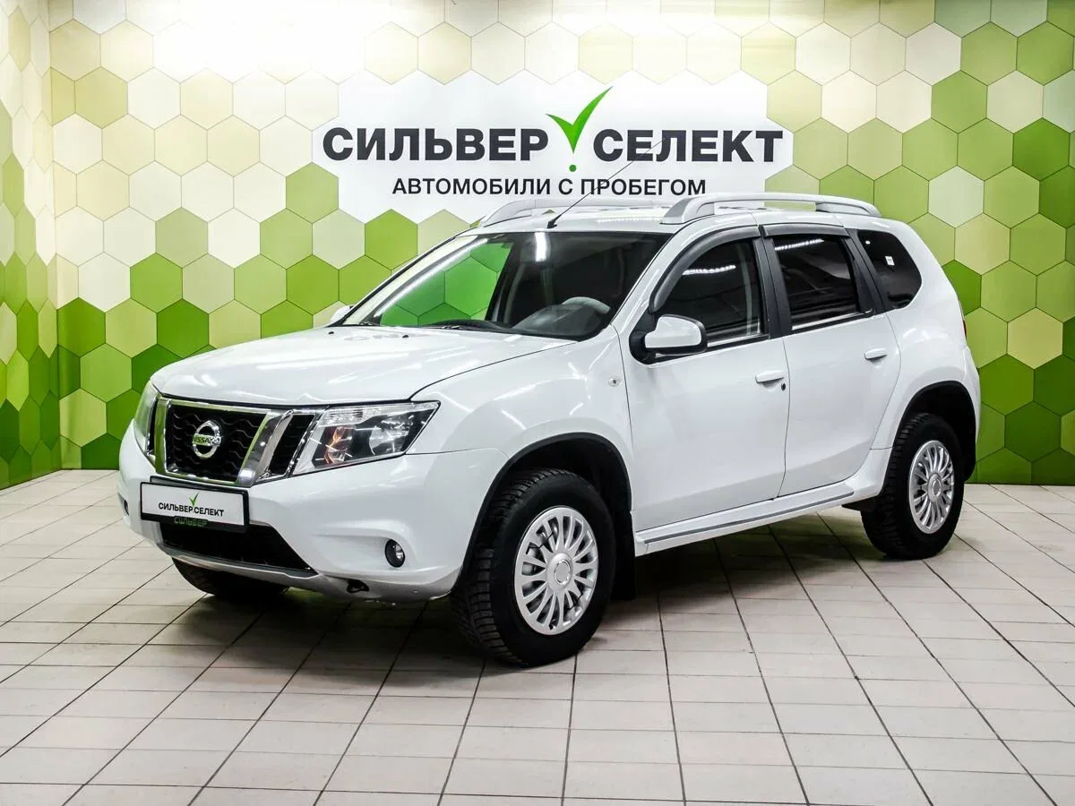 Nissan Terrano III (D10)