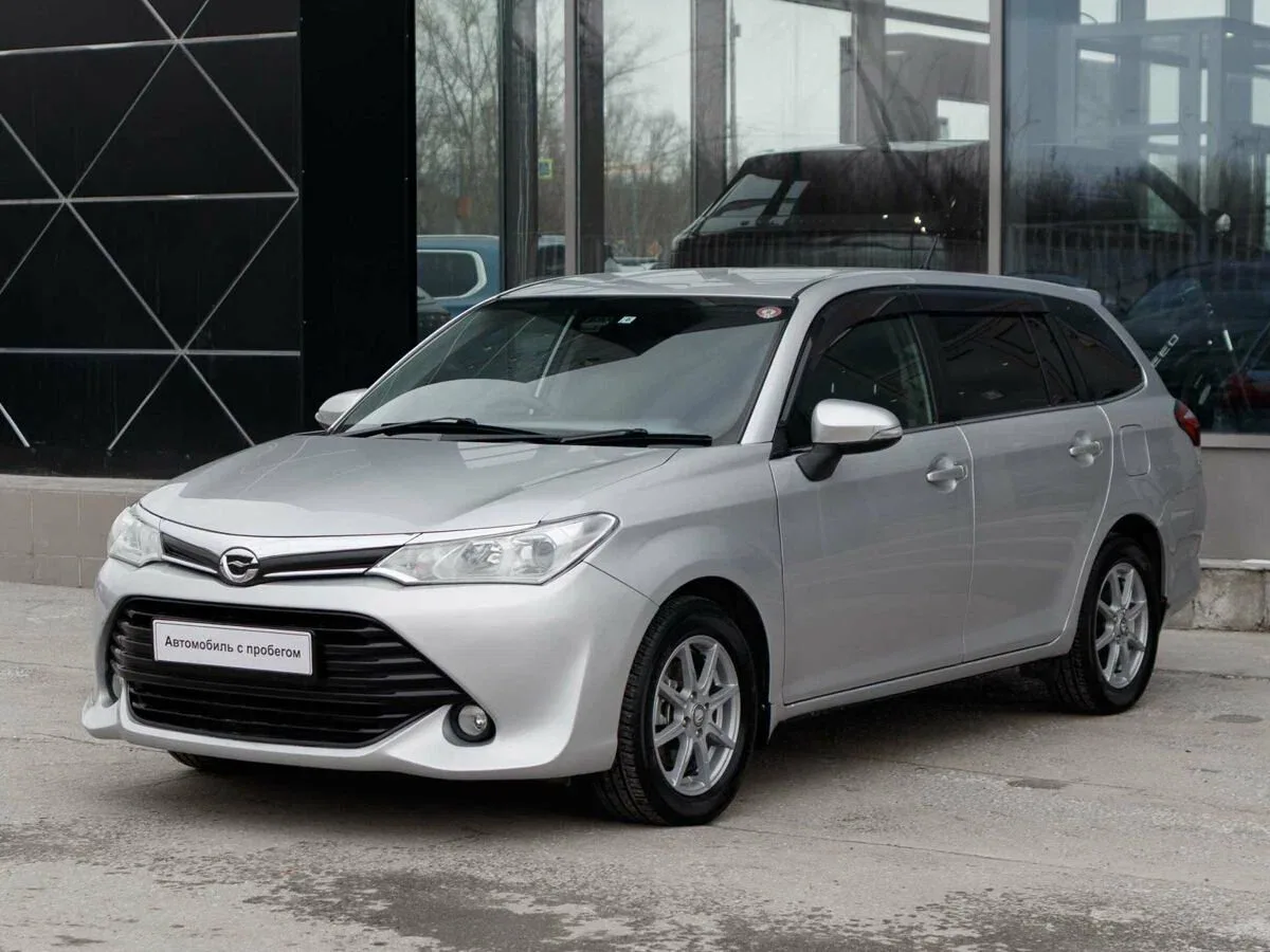 Toyota Corolla XI (E160, E170, E180) Рестайлинг 1