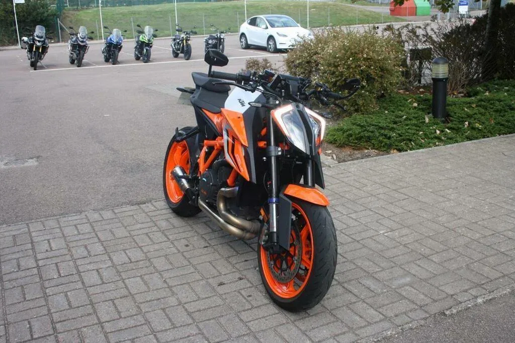 KTM AG 1290 Super Duke R