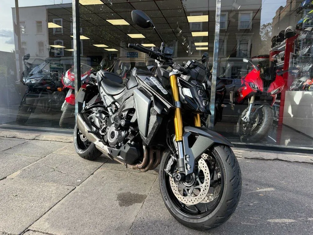 Suzuki GSX-S1000