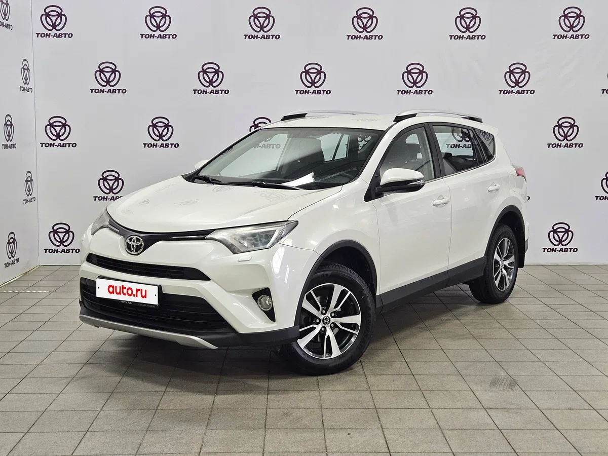 Toyota RAV4 IV (XA40) Рестайлинг