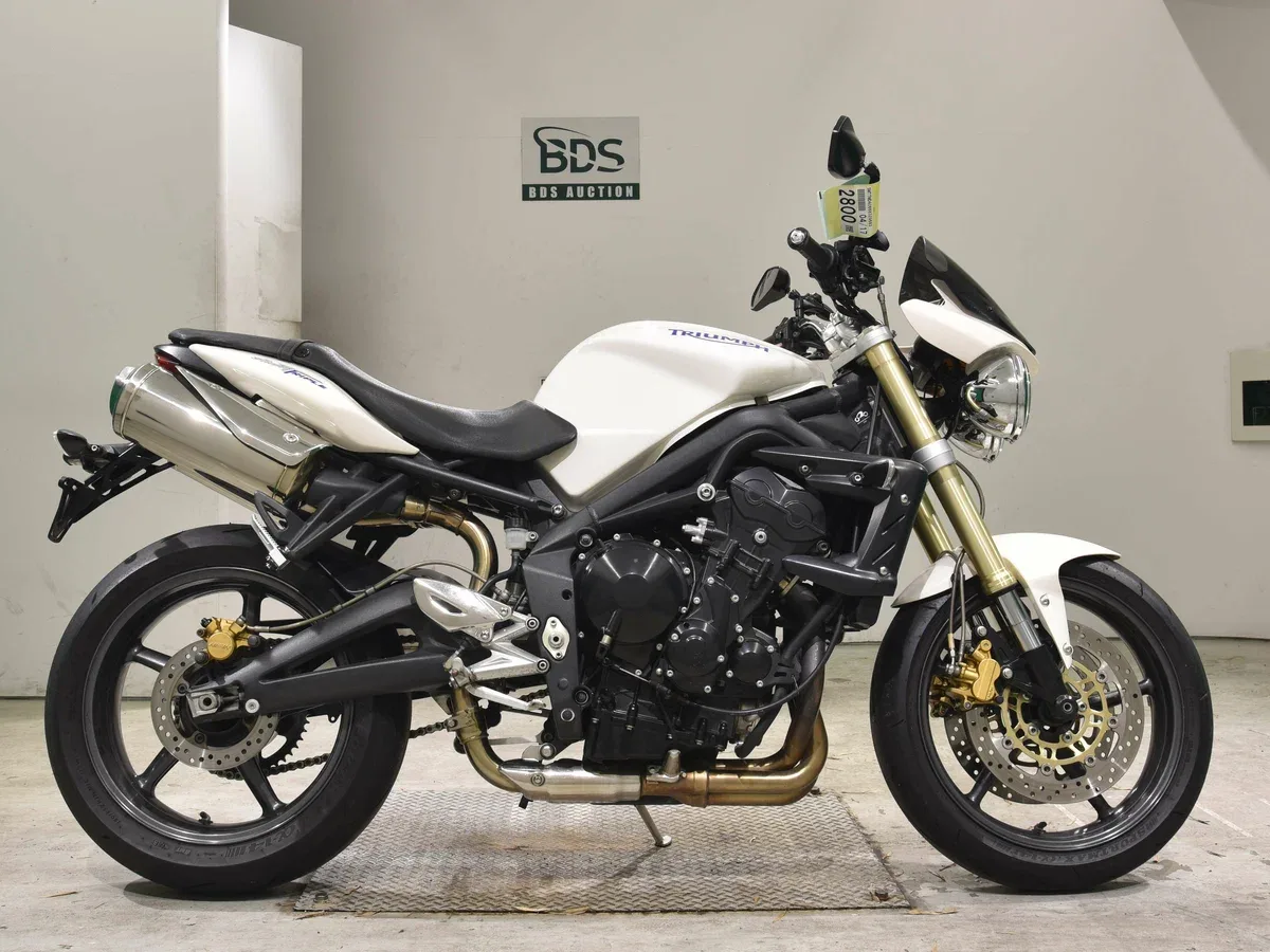 Triumph Street Triple