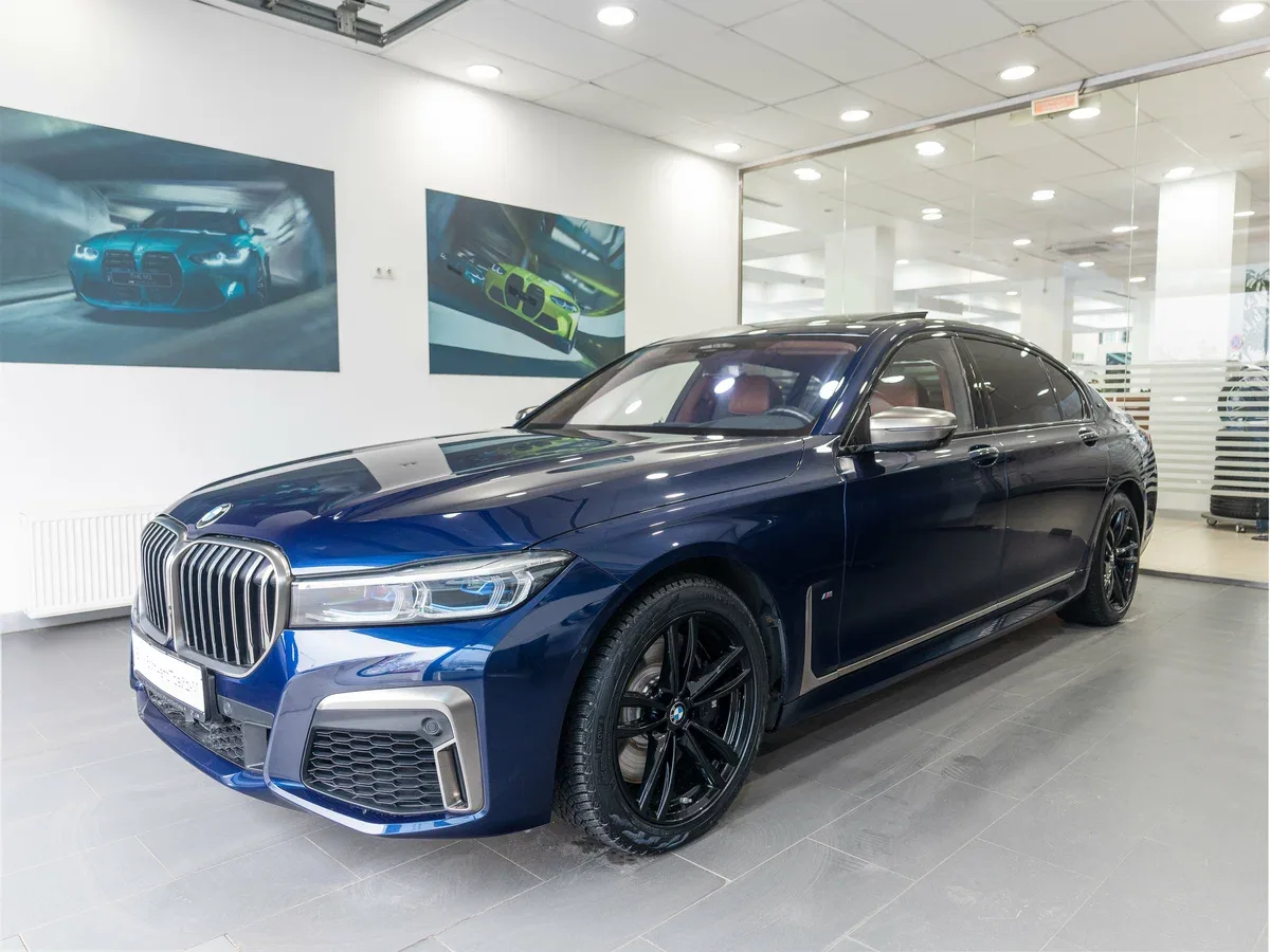 BMW 7 серии VI (G11/G12) Рестайлинг