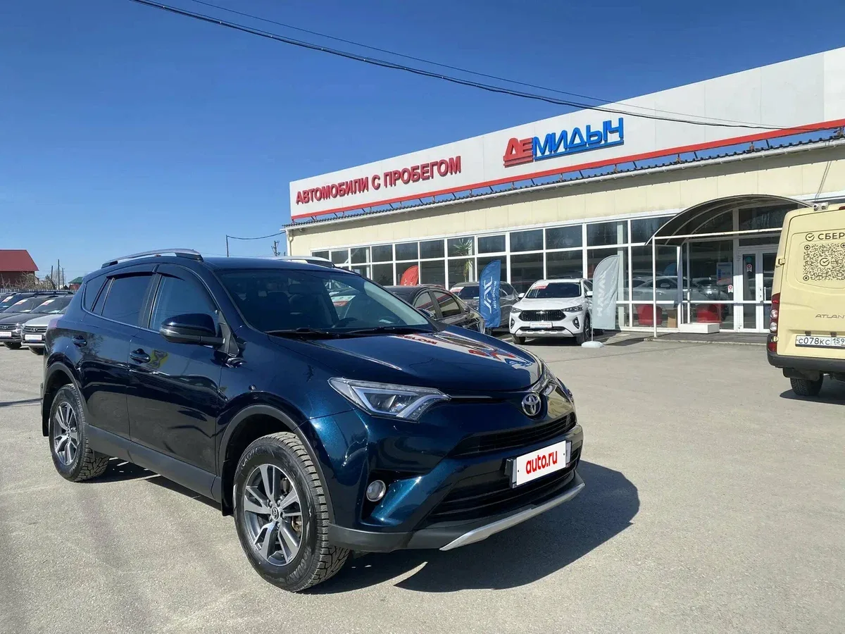 Toyota RAV4 IV (XA40) Рестайлинг
