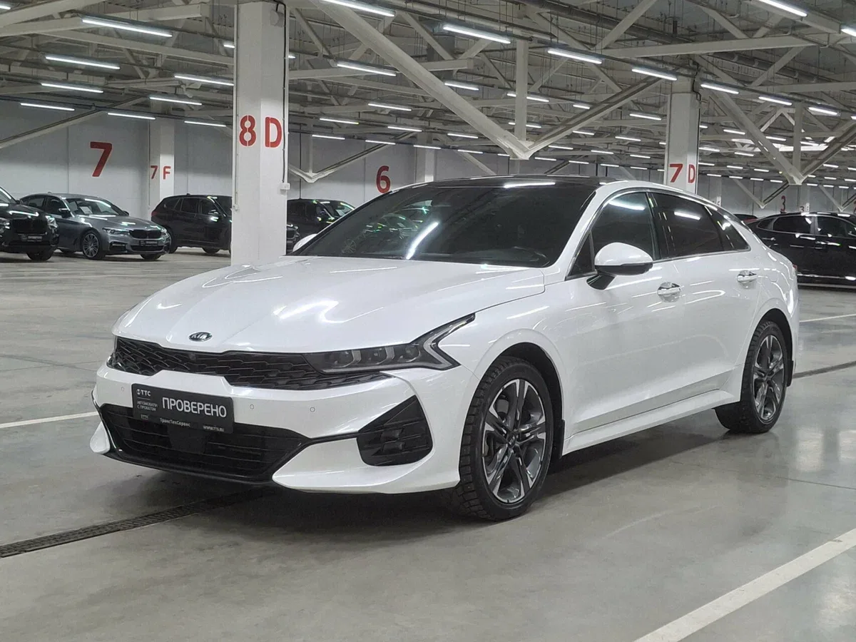 Kia K5 III