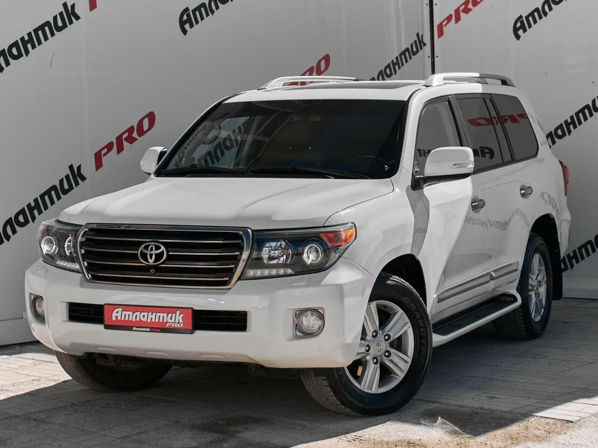 Toyota Land Cruiser 200 Series Рестайлинг 1