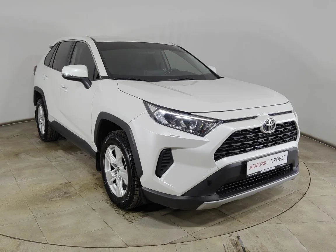 Toyota RAV4 V (XA50)