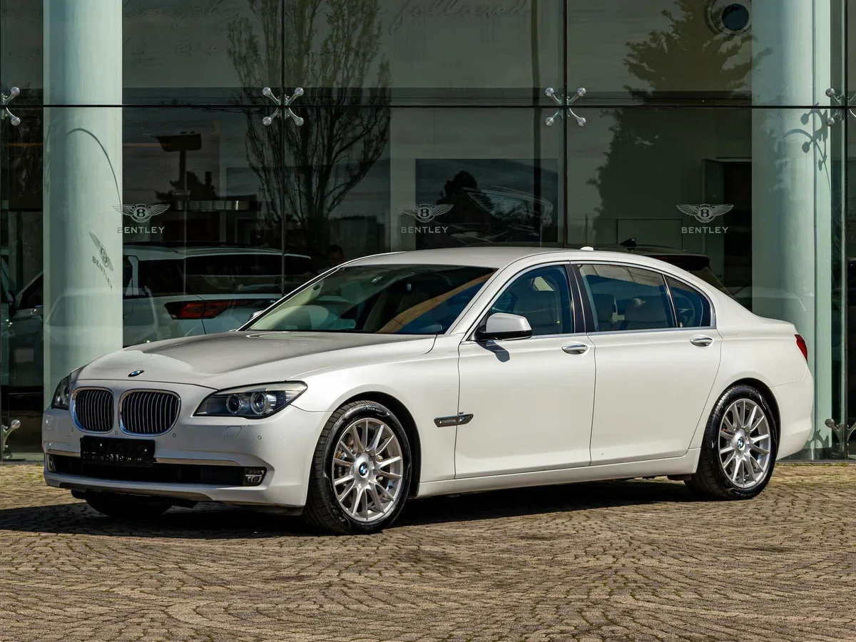BMW 7 серии V (F01/F02/F04)
