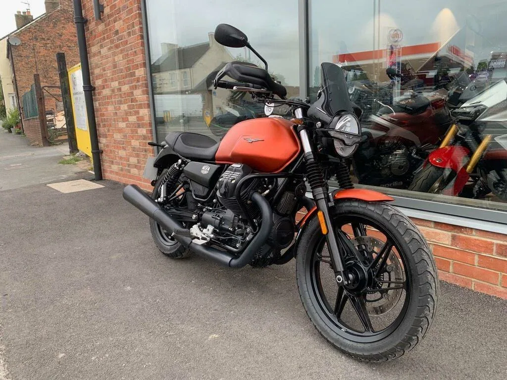 Moto Guzzi V 7