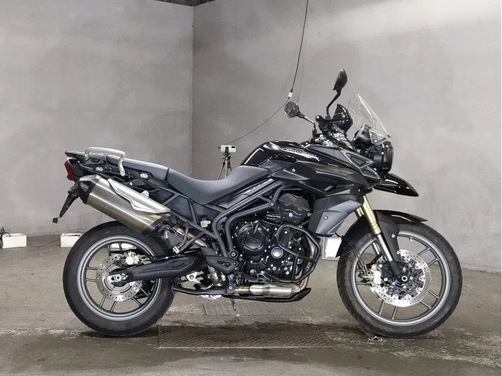 Triumph Tiger 800